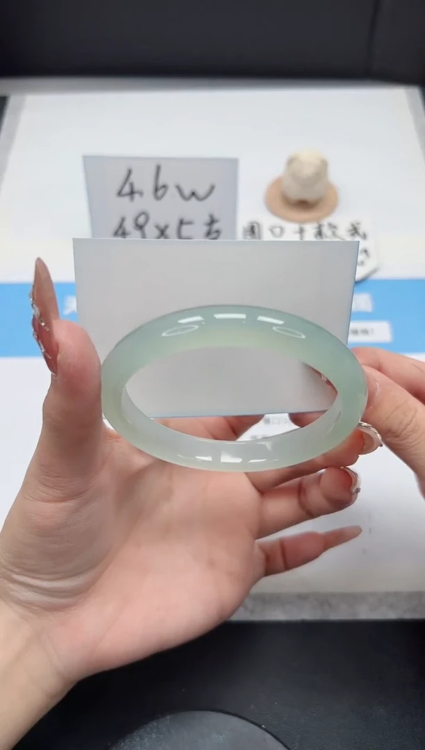 【闪购商品】石英质玉手镯未镶嵌294/62.8晴水
