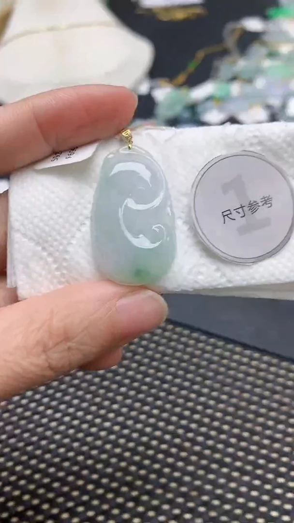 颈饰18K金镶嵌翡翠天然缅甸A货翡翠