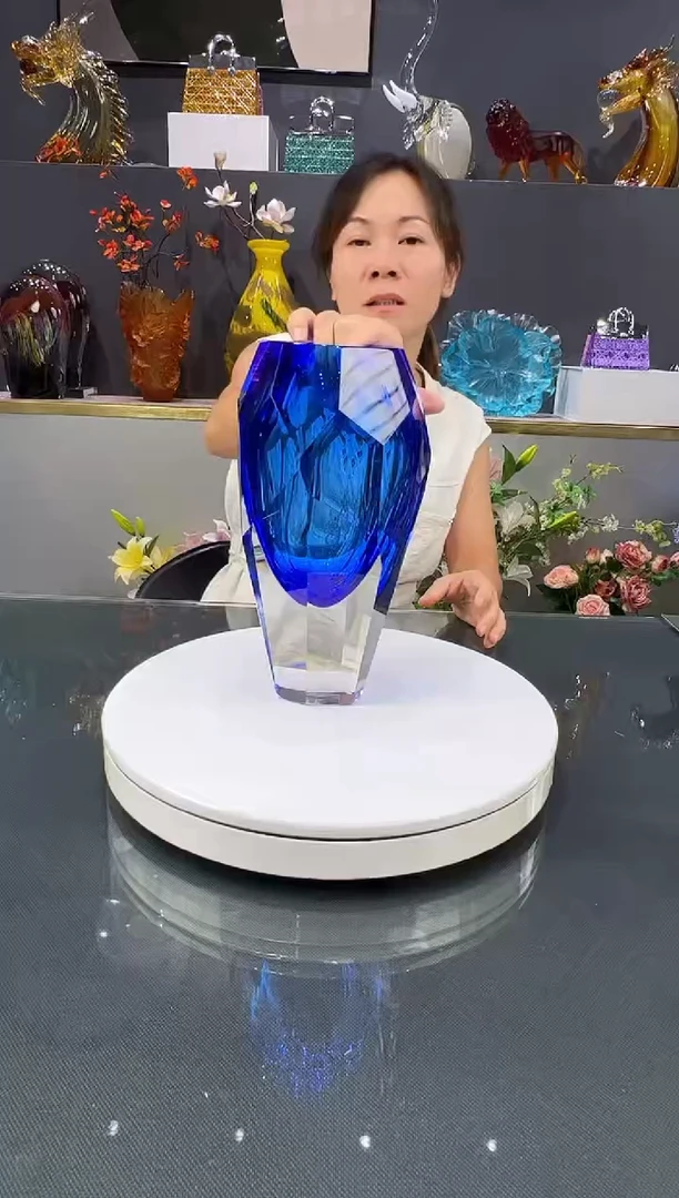 琉璃水晶琉璃花瓶1个