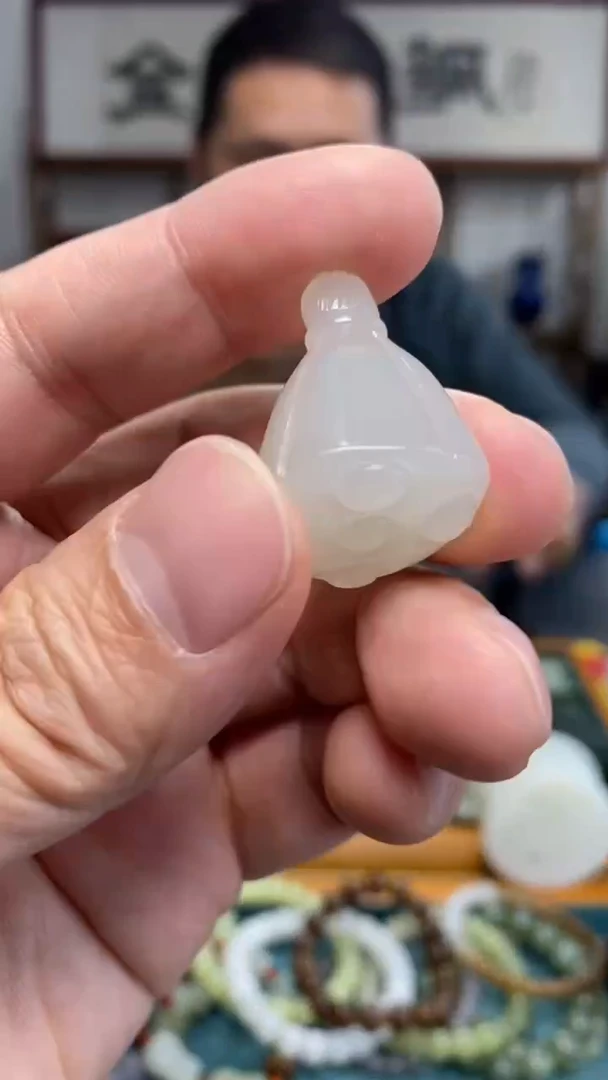 颈饰未镶嵌和田玉79