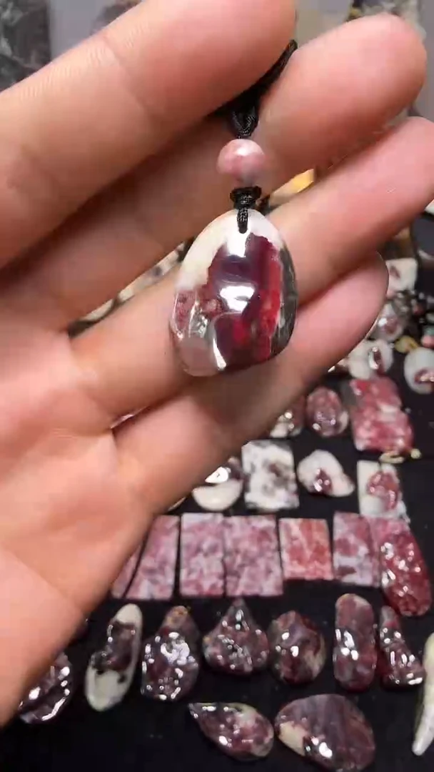 天然辰砂幸*儿大晶砂随行吊坠