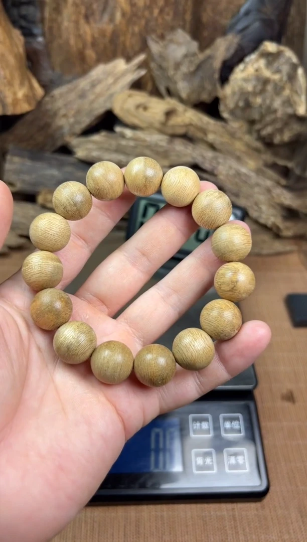 沉香手串马泥涝12g
