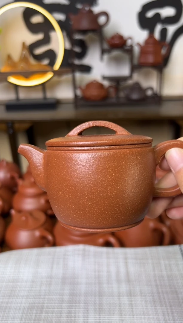 茶壶段泥独壶黄降坡汉瓦壶150CC