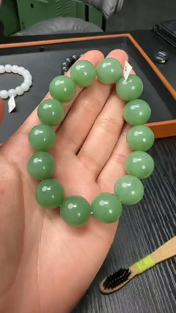 【闪购商品】和田玉颈饰未镶嵌手串