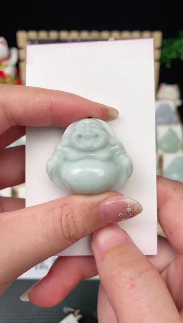 翡翠未镶嵌颈饰佛公