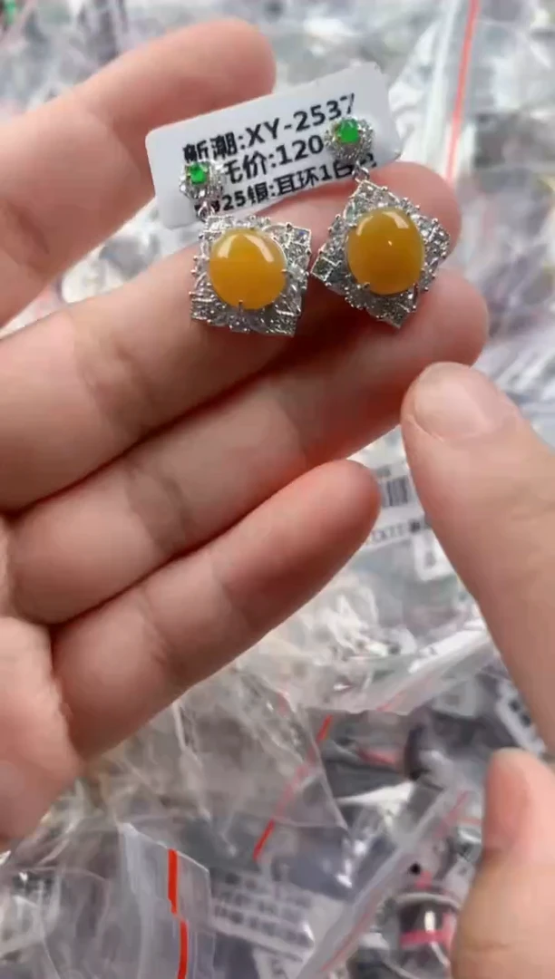 银S925镶嵌戒指翡翠333    10