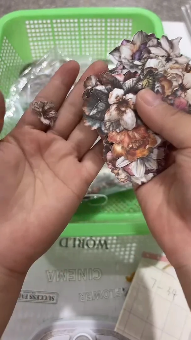 7-34 硬卡花花 一包