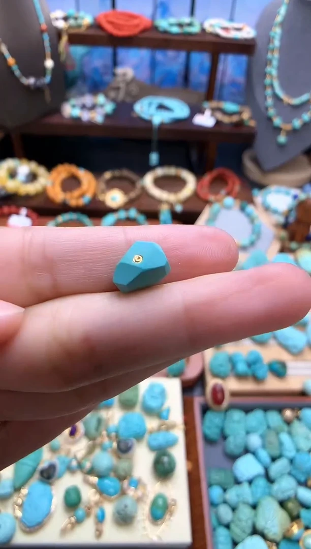 未镶嵌绿松石手链蝶*钻切