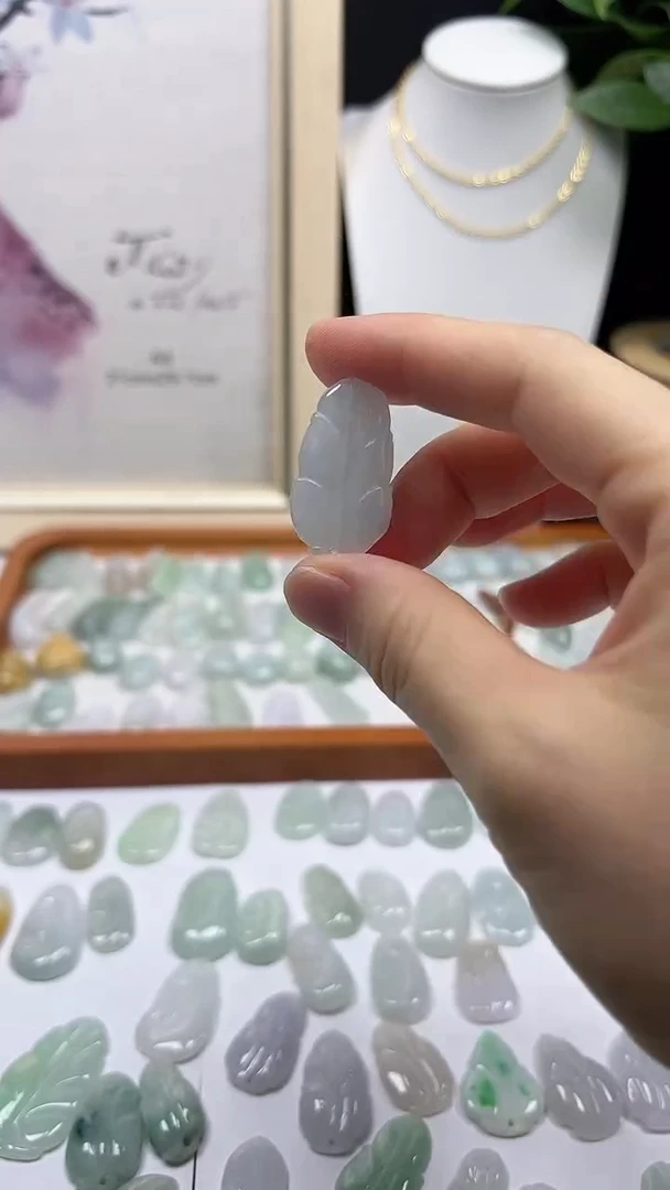 颈饰未镶嵌翡翠叶子01