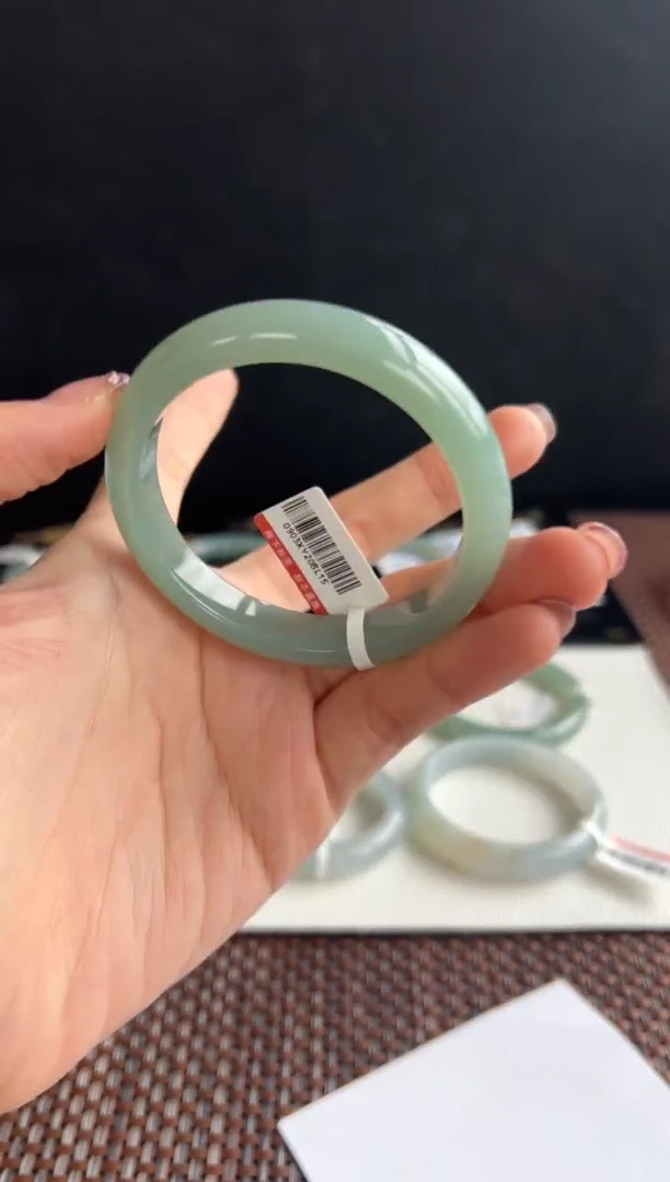 未镶嵌手镯翡翠76号53.2*10.4*7.2