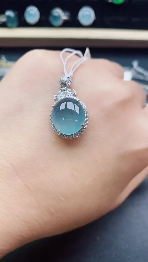 翡翠银S925镶嵌吊坠(赠链)21321321