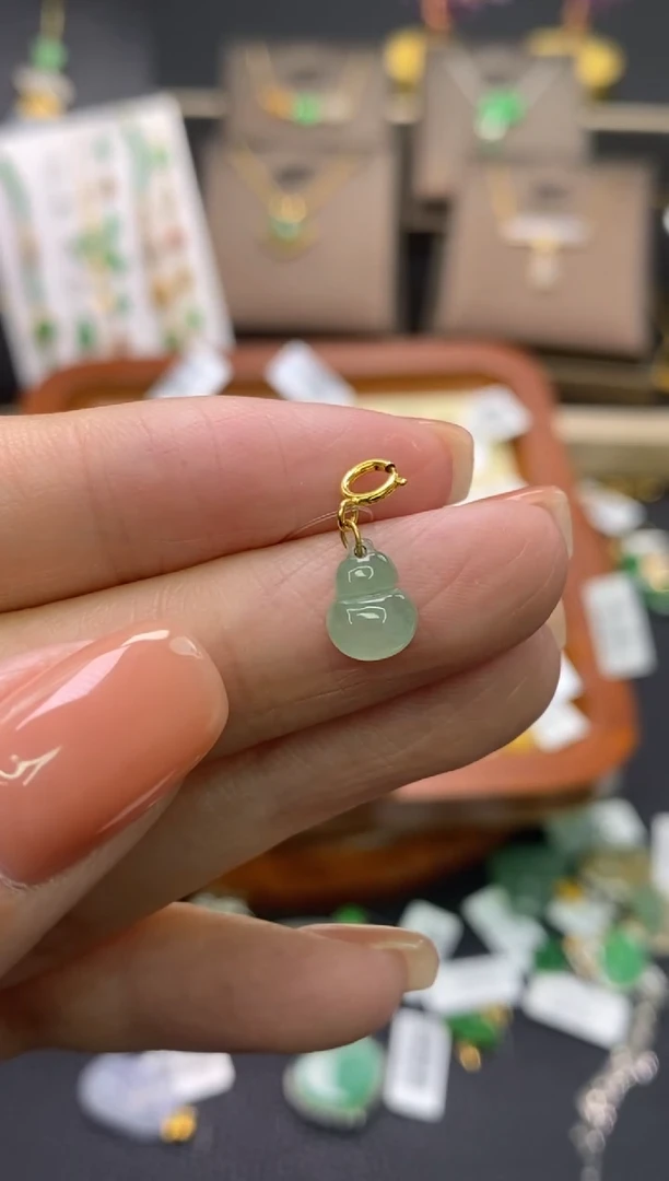 【闪购商品】翡翠颈饰18K金镶嵌净货17310