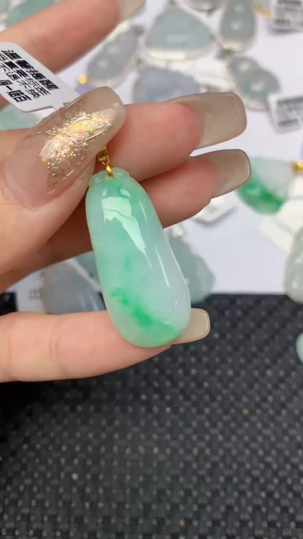 颈饰18K金镶嵌翡翠天然缅甸翡翠a货百元以上9元证书费自理