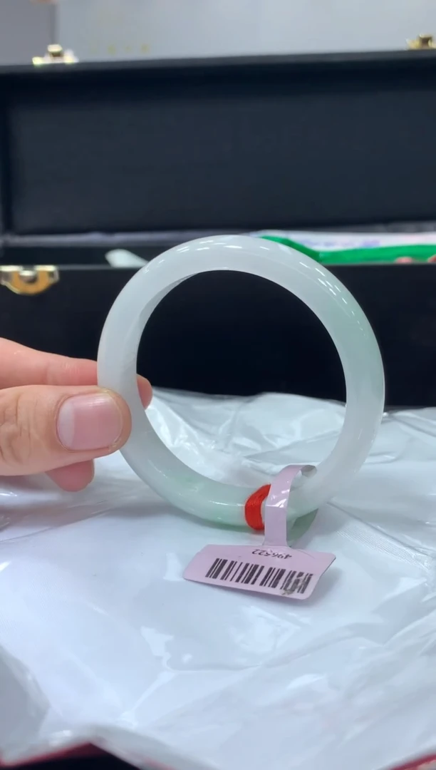 未镶嵌手镯翡翠翡翠手镯