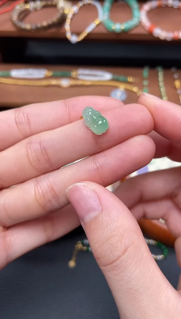 【闪购商品】翡翠吊坠(不含链)18K金镶嵌一个  JK613