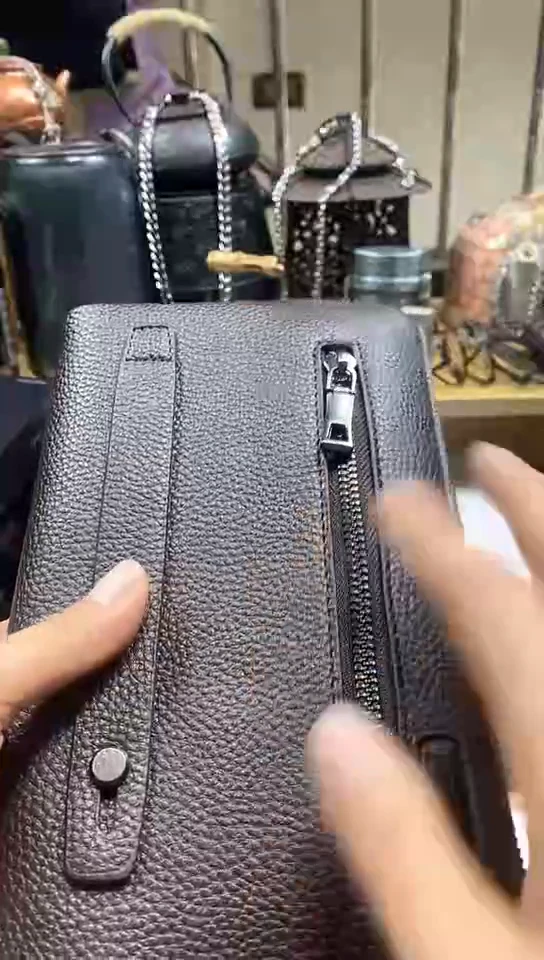 瓷片闪购商品  如图所示