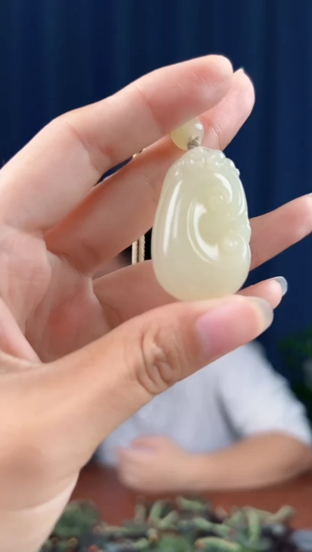 未镶嵌和田玉挂件拍一发一，多样性发货