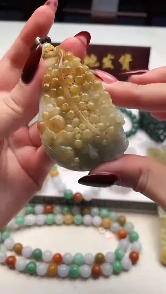 吊坠(不含链)未镶嵌翡翠64