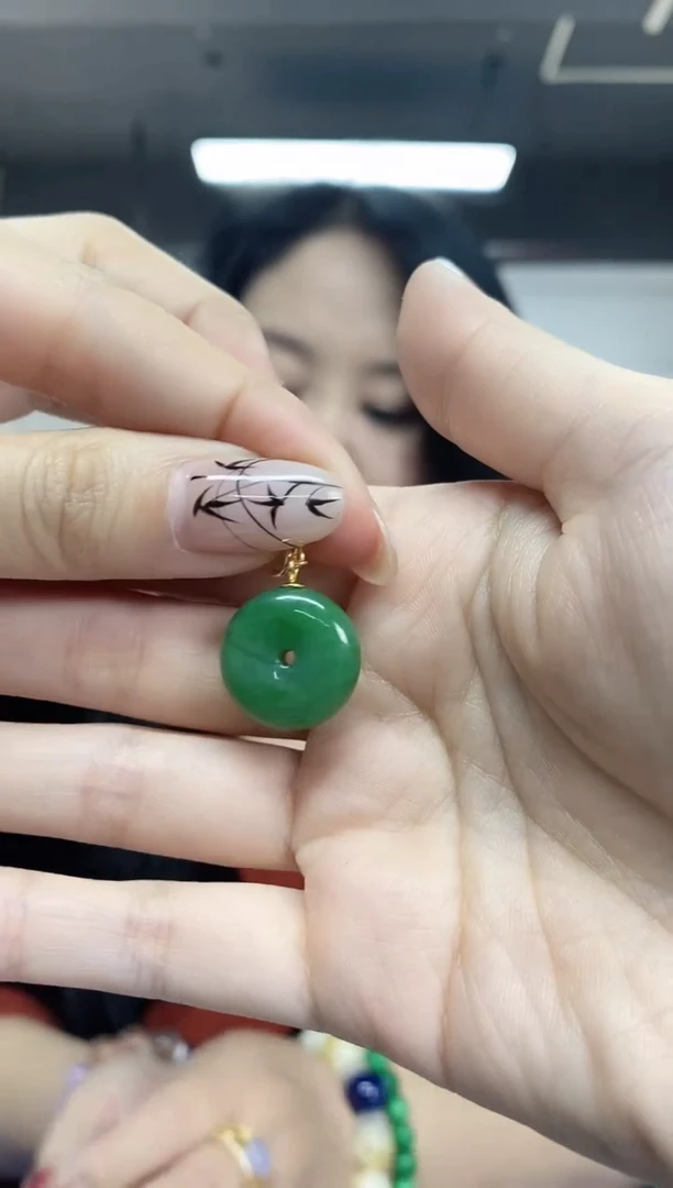 【闪购商品】和田玉吊坠未镶嵌多样性发其一颜色微差