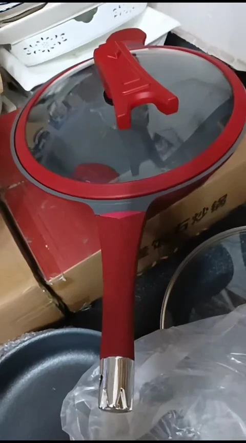 瓷默*红色威压锅1个
