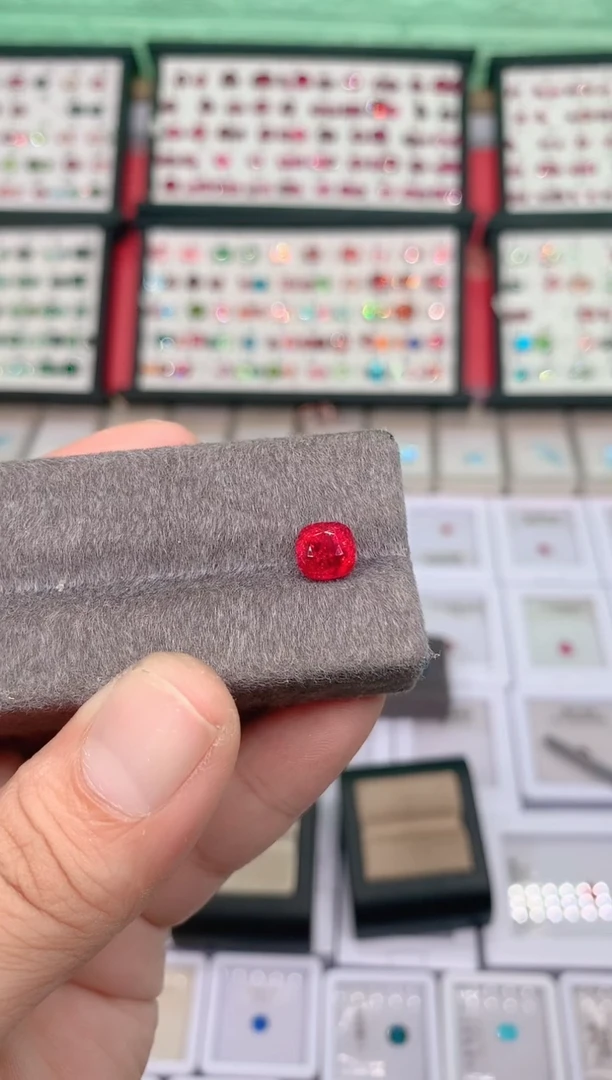 裸石尖晶石3.01ct吉尔德绝地