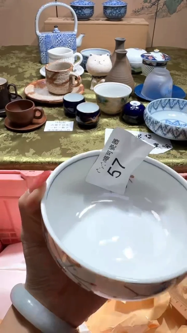 瓷片飘***叶店铺名称 喵可瓷器 闪购类型 定向 飘落的秋叶
