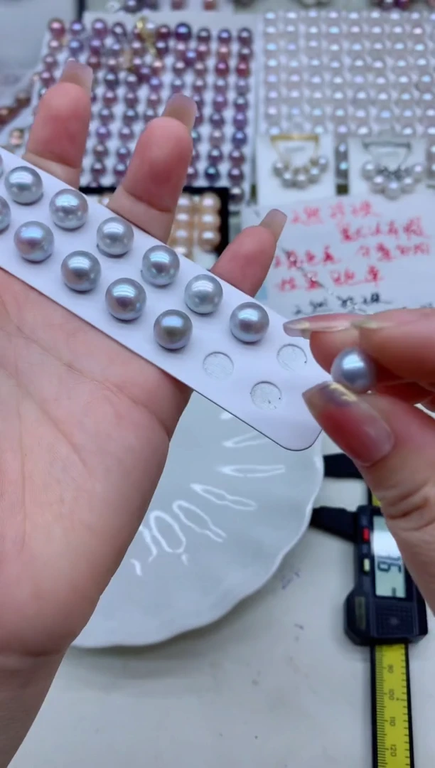 未镶嵌淡水珍珠耳饰淡水珍珠耳饰多样性发其一