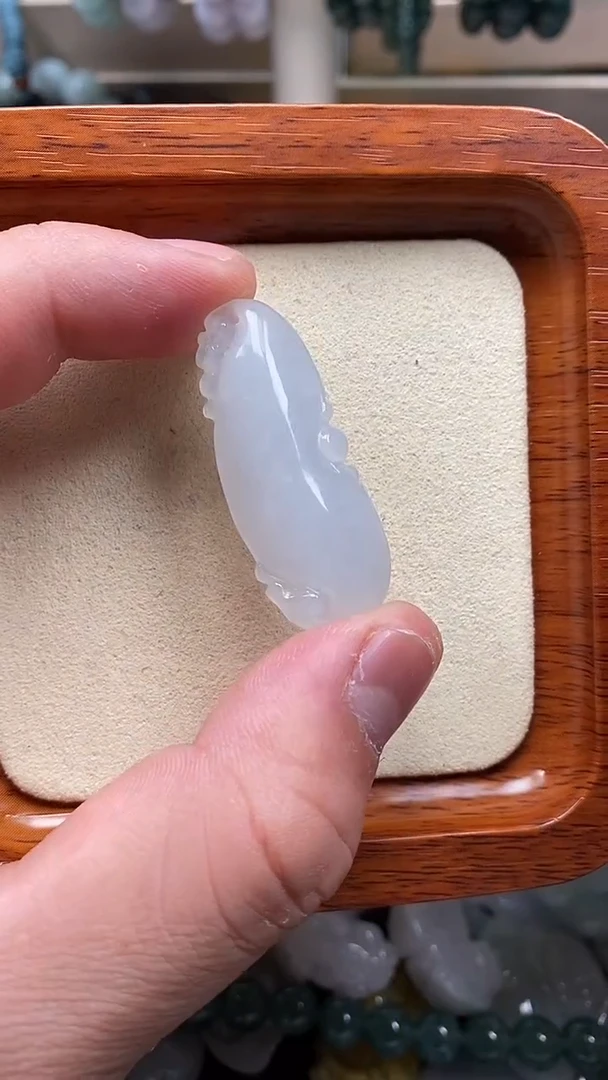 颈饰未镶嵌翡翠闪购016