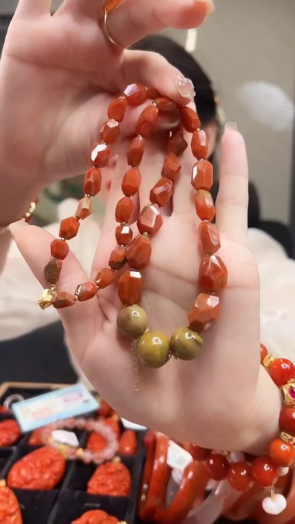 项链未镶嵌南红玛瑙/18K金设计款