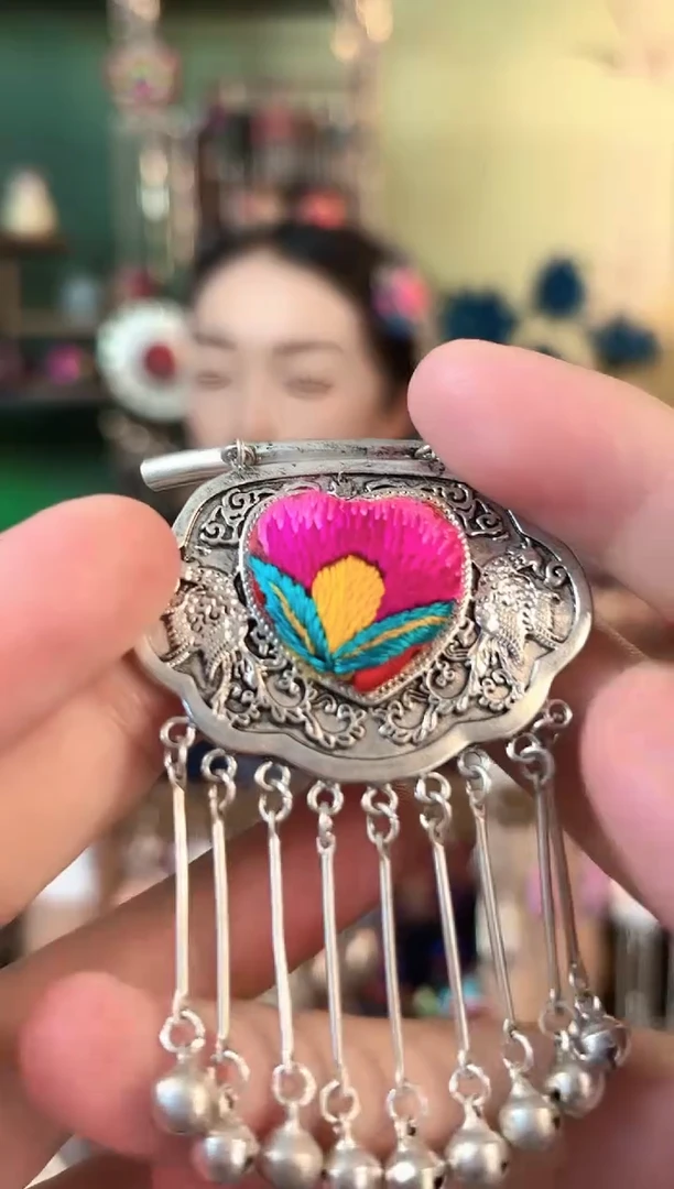 织绣彩云南阁非遗老绣534