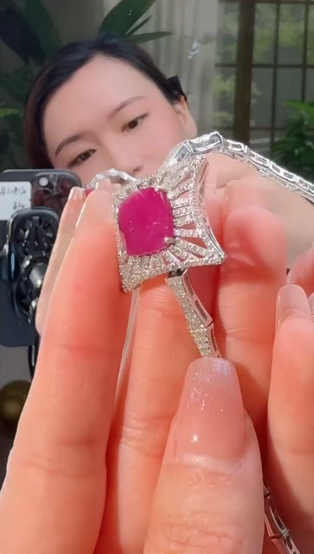 未镶嵌手链红宝石6.76ct