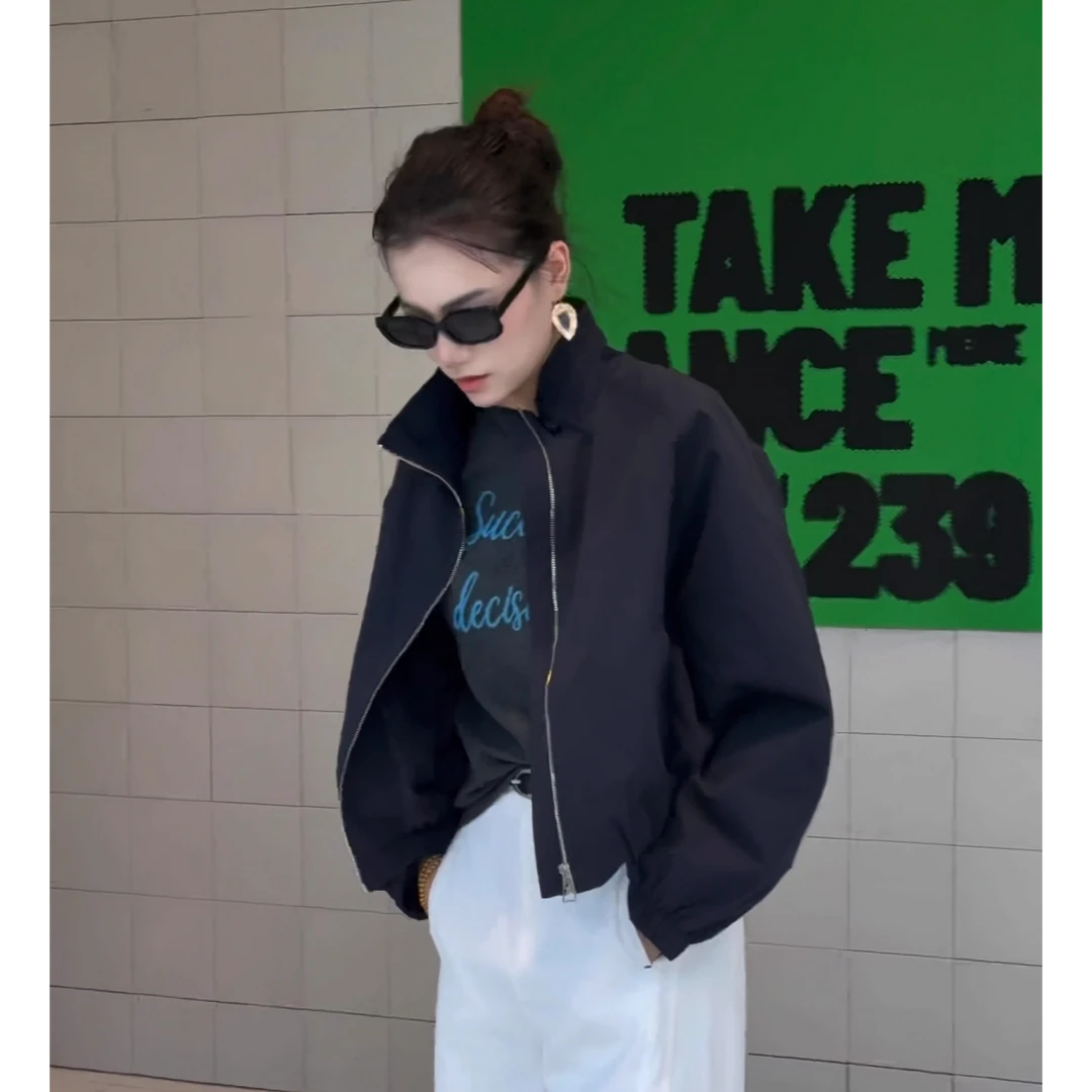 【XINYI】2025秋季新款休闲型立领下摆短三防爆款外套女25W8806