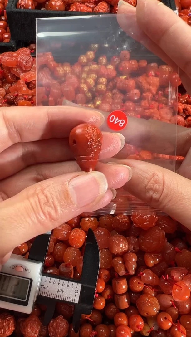 【闪购商品】南红玛瑙颈饰未镶嵌1