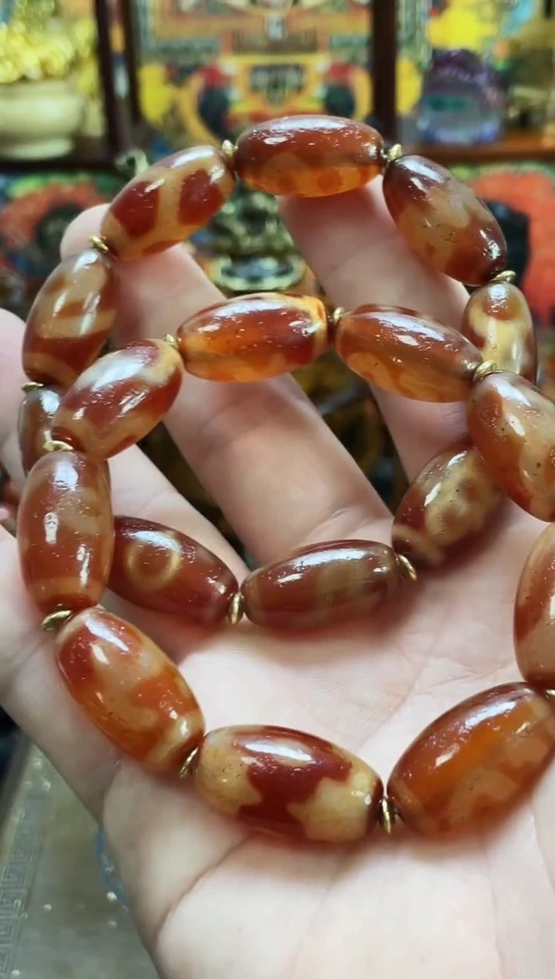 未镶嵌手串玛瑙/玉髓红肉多宝颜色图案多样性随机发一条