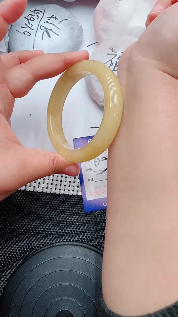 未镶嵌手镯石英质玉182-60-61