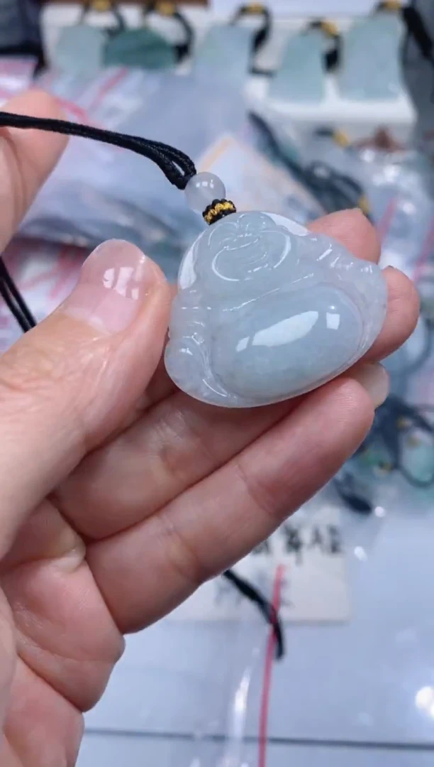 颈饰未镶嵌翡翠吊坠