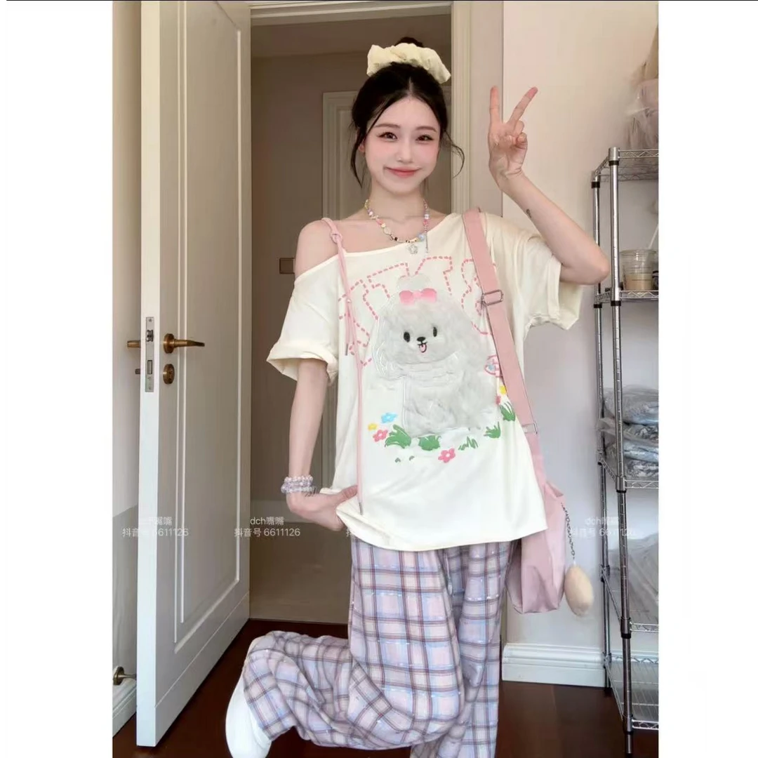 刺绣斜肩短袖T恤宽松大码显瘦甜美辣妹露肩上衣休闲百搭阔腿裤