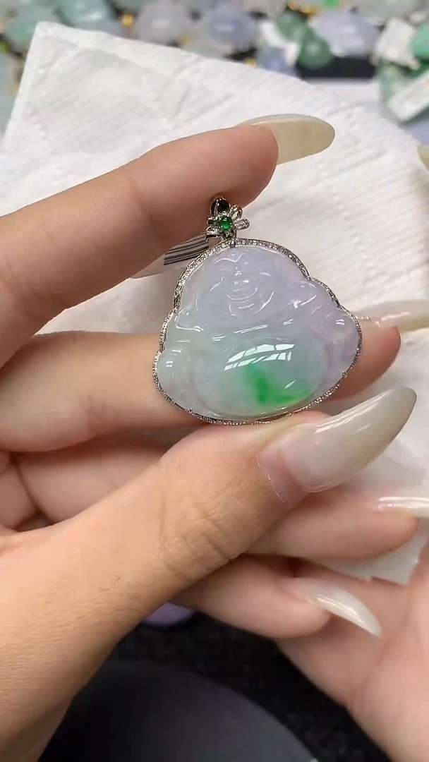 颈饰18K金镶嵌翡翠11111111111