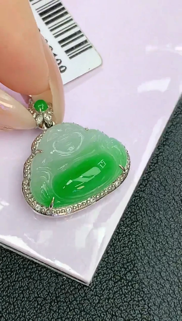 颈饰18K金镶嵌翡翠赠礼盒证书 麦麦