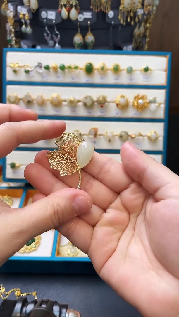 【闪购商品】和田玉胸针银S925镀金镶嵌胸针