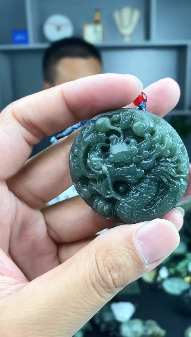 和田玉未镶嵌颈饰1