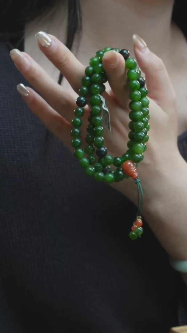 颈饰未镶嵌和田玉O21