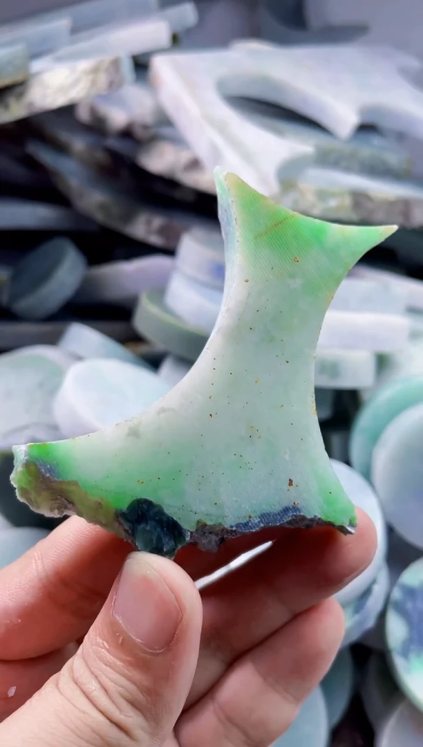 翡翠裸石天然A货翡翠1300