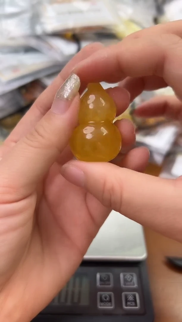 未镶嵌蜜蜡裸石琥珀蜜蜡吊坠