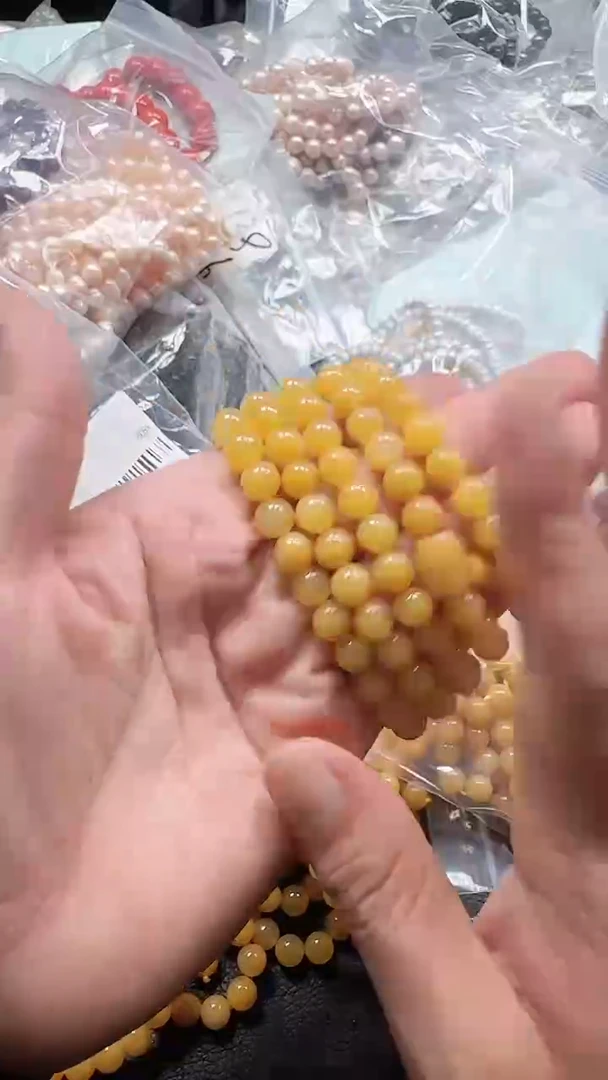 石英质玉（黄龙玉）未镶嵌颈饰黄龙玉108