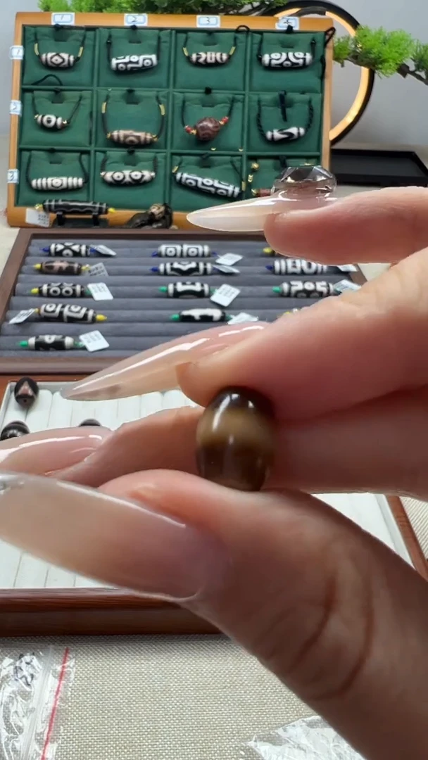 玛瑙/玉髓（覆膜）颈饰未镶嵌28（微瑕随机发货）