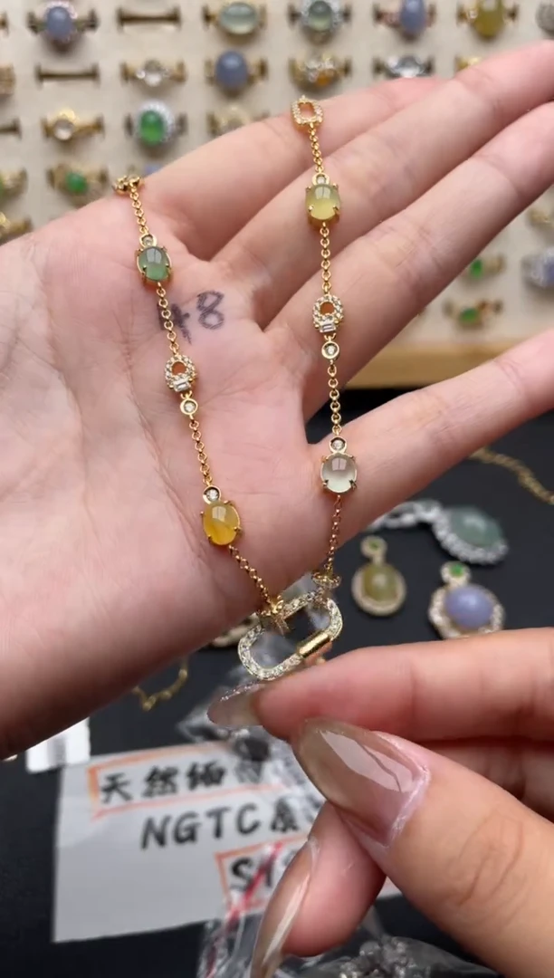 翡翠银S925镶嵌吊坠(不含链)一物一证一礼盒