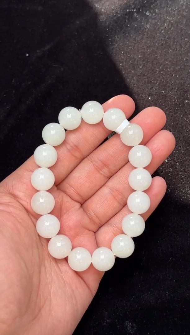 未镶嵌手串和田玉黑山微色差卡12