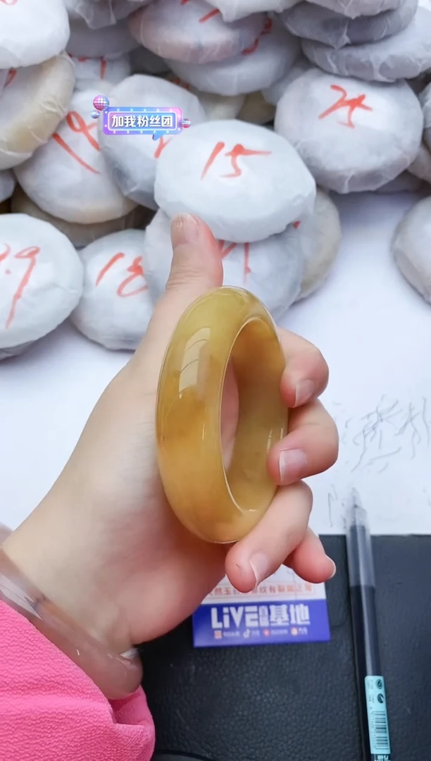 【闪购商品】石英质玉手镯未镶嵌241+54/55