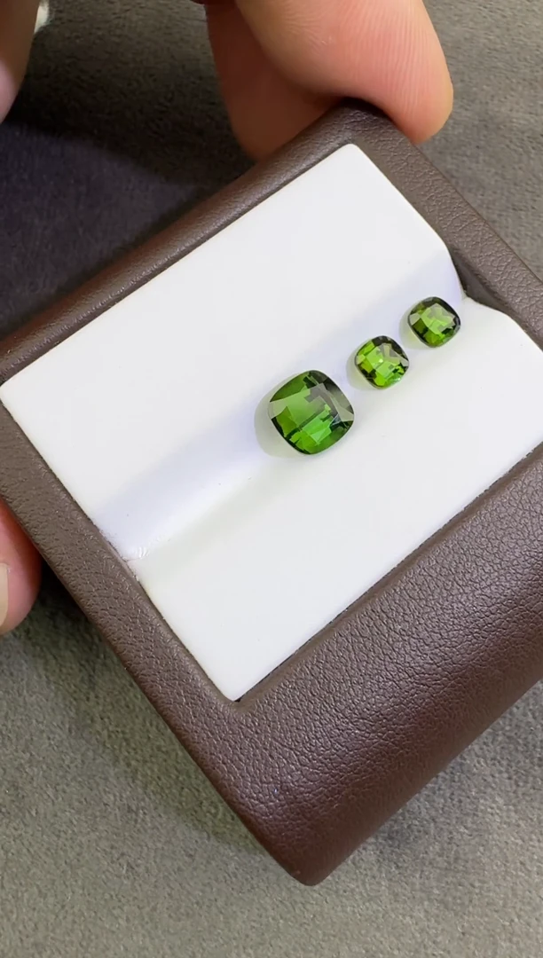 【闪购商品】碧玺珠宝奇石未镶嵌一套